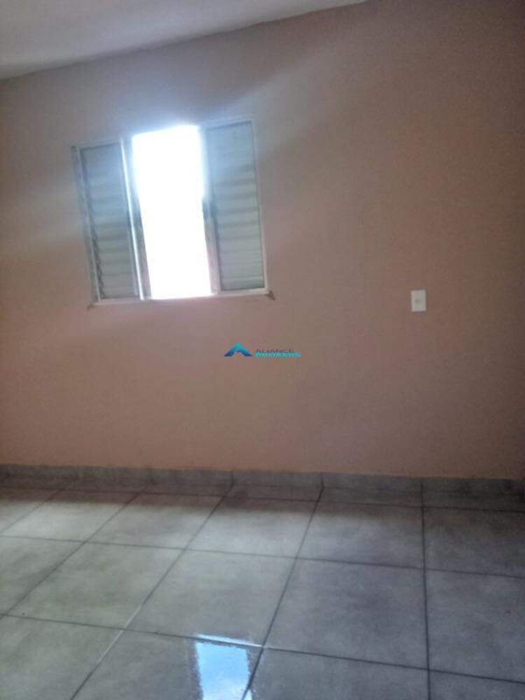 Casa à venda com 4 quartos, 180m² - Foto 9
