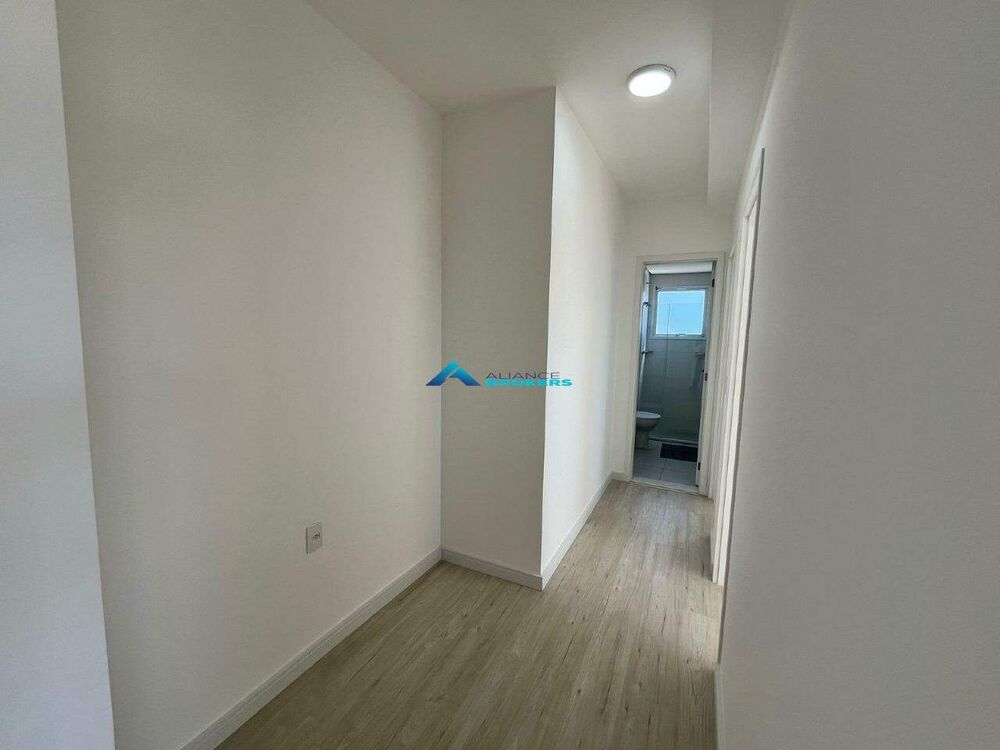 Apartamento para alugar com 2 quartos, 61m² - Foto 11