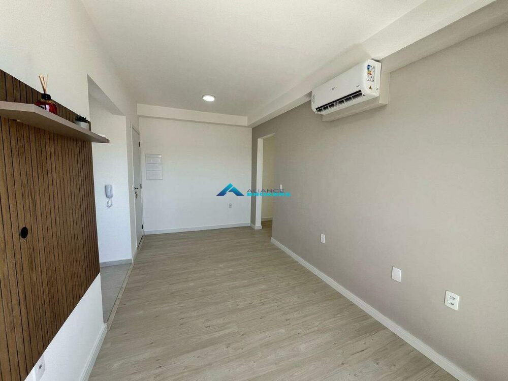 Apartamento para alugar com 2 quartos, 61m² - Foto 9