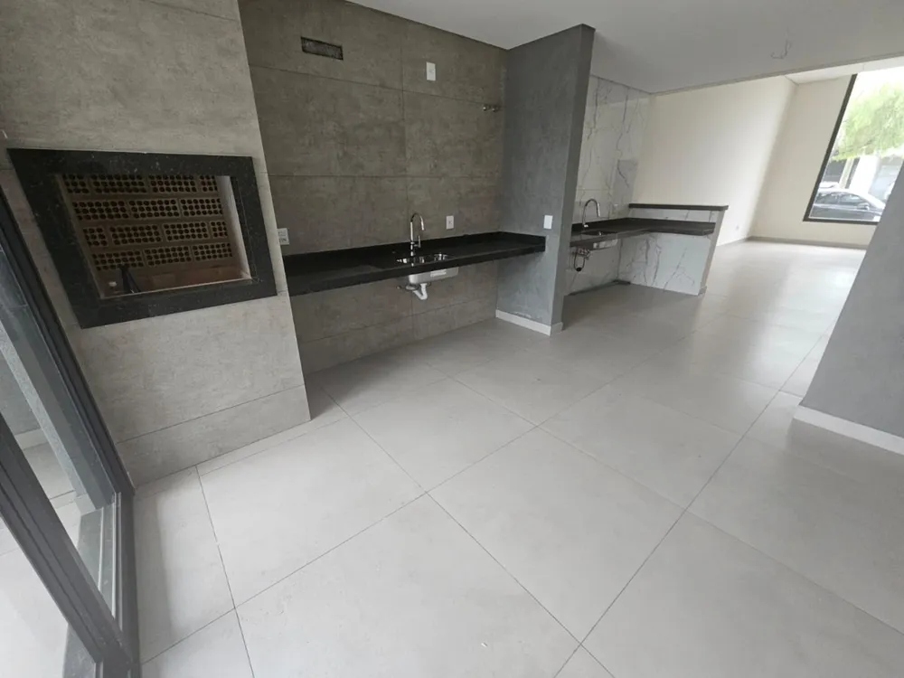 Casa, 3 quartos, 175 m² - Foto 1