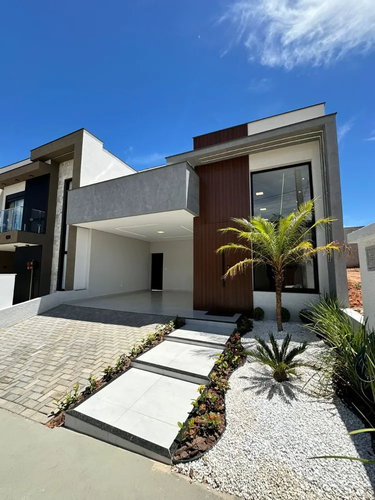 Casa, 3 quartos, 135 m² - Foto 1