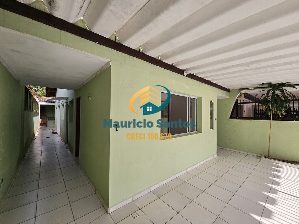 Casa à venda com 2 quartos, 111m² - Foto 1