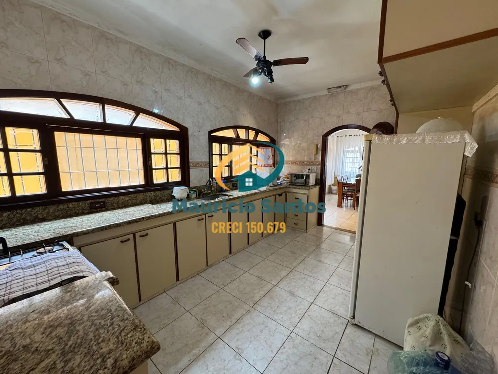 Casa, 5 quartos, 219 m² - Foto 8