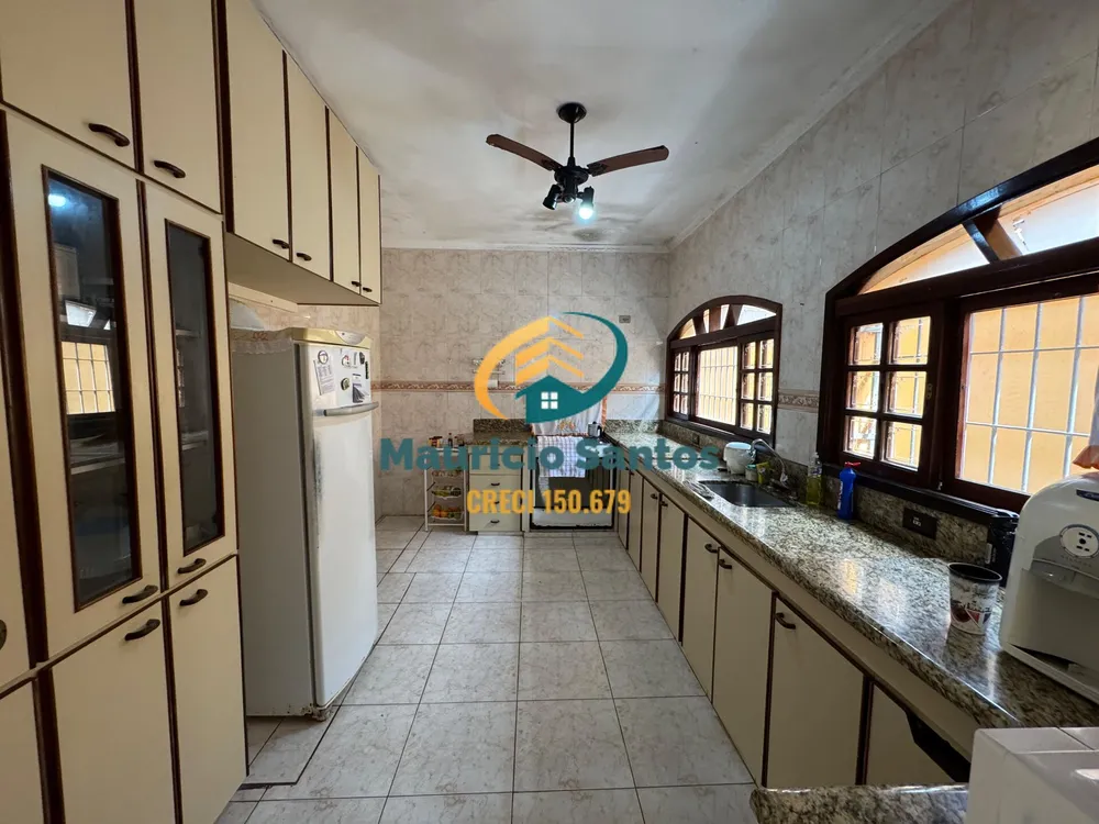 Casa, 5 quartos, 219 m² - Foto 6