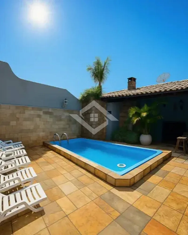 Casa, 5 quartos, 144 m² - Foto 1