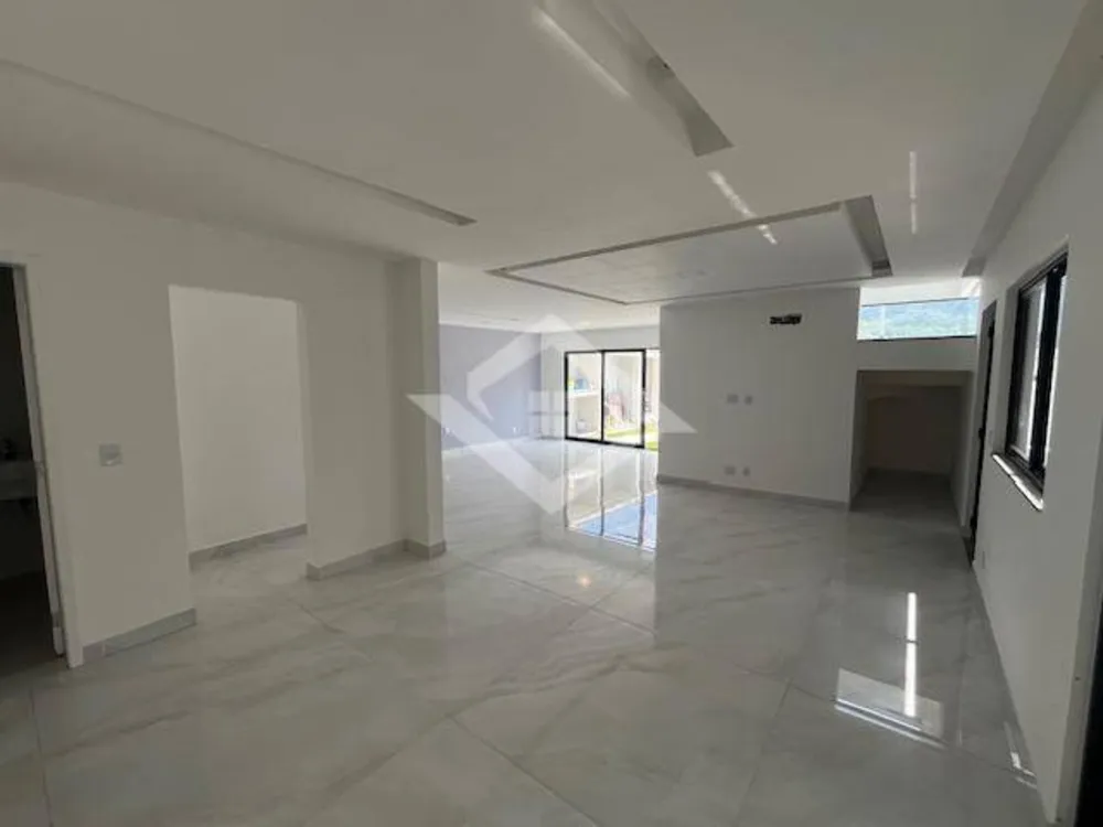 Casa, 3 quartos, 240 m² - Foto 11