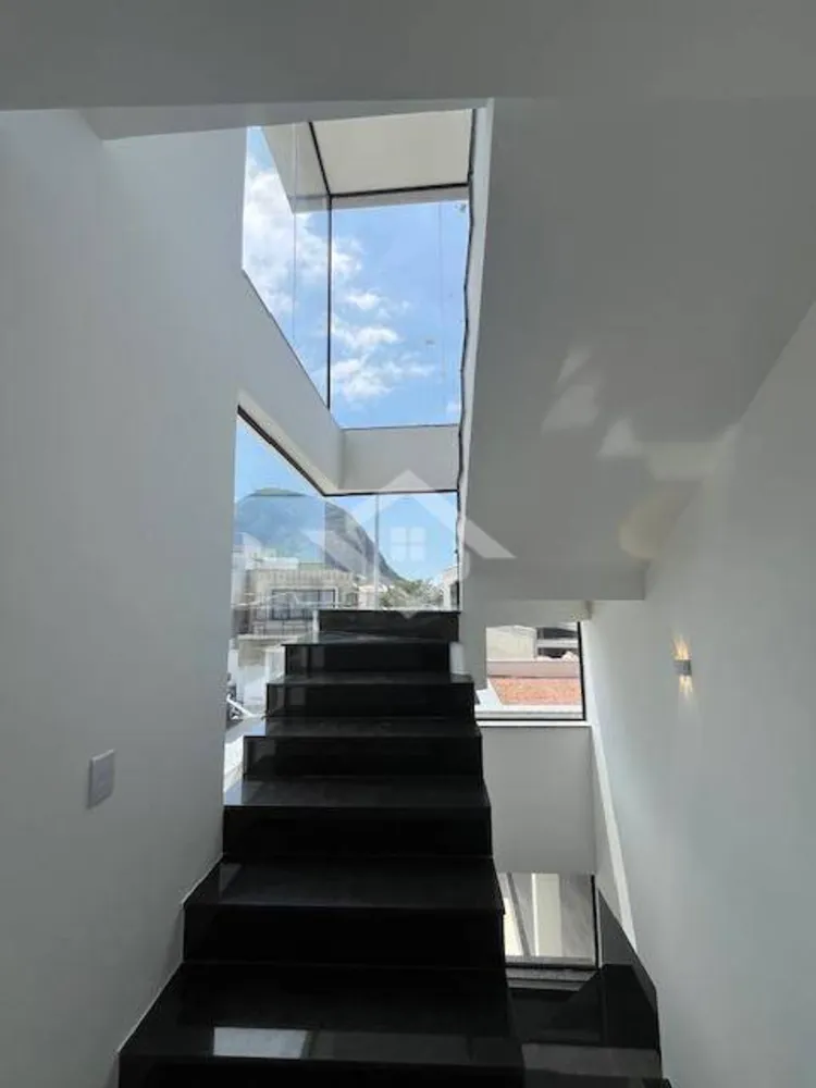 Casa, 3 quartos, 240 m² - Foto 13