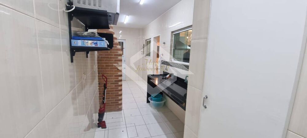 Casa à venda com 3 quartos, 180m² - Foto 3