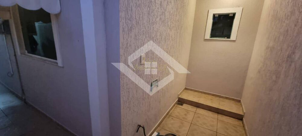 Casa à venda com 3 quartos, 180m² - Foto 7