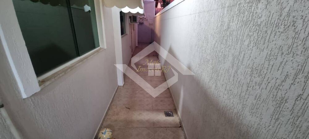 Casa à venda com 3 quartos, 180m² - Foto 9