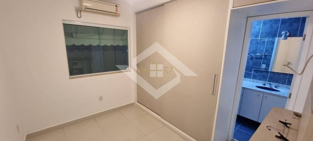 Casa à venda com 3 quartos, 180m² - Foto 8