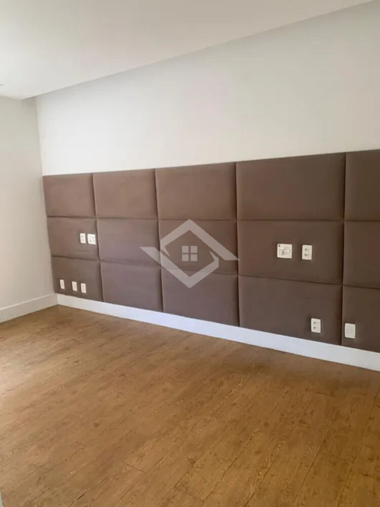 Apartamento à venda com 4 quartos, 156m² - Foto 2