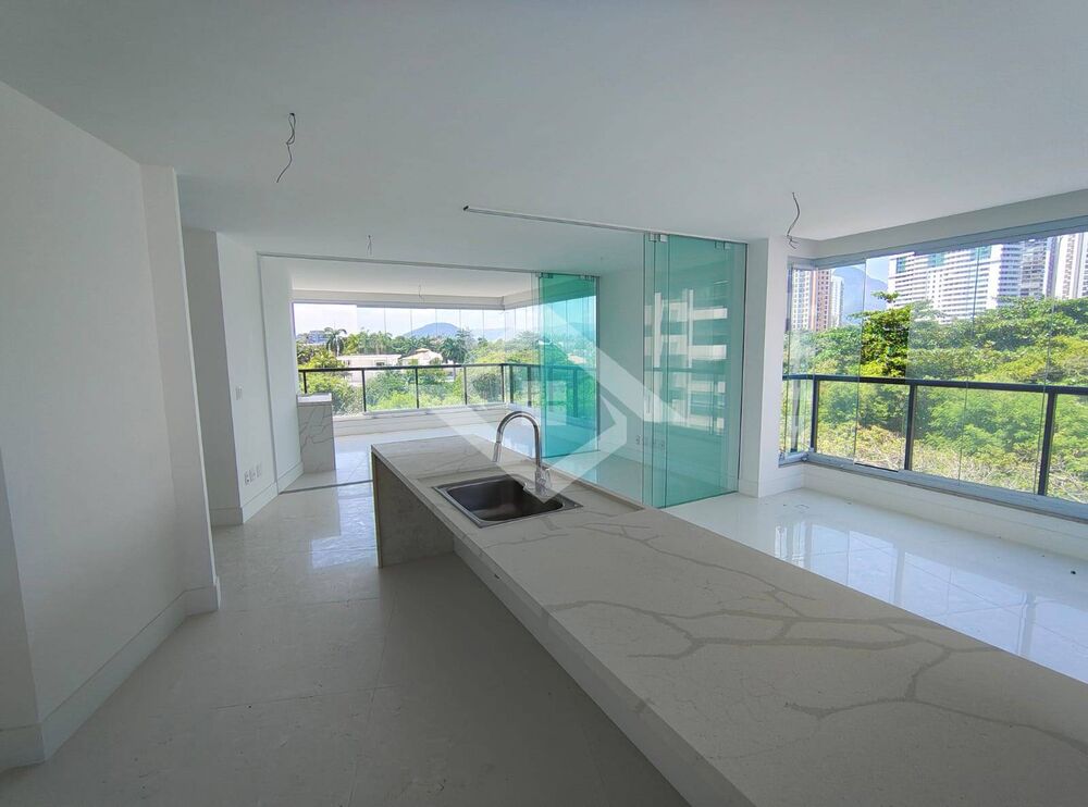 Apartamento à venda com 4 quartos, 147m² - Foto 5