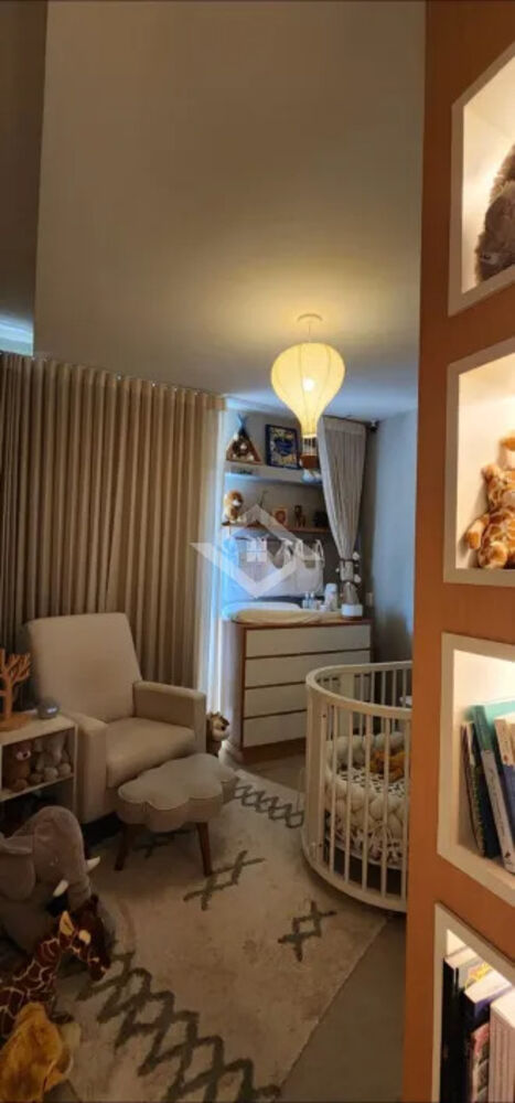 Apartamento à venda com 3 quartos, 225m² - Foto 3