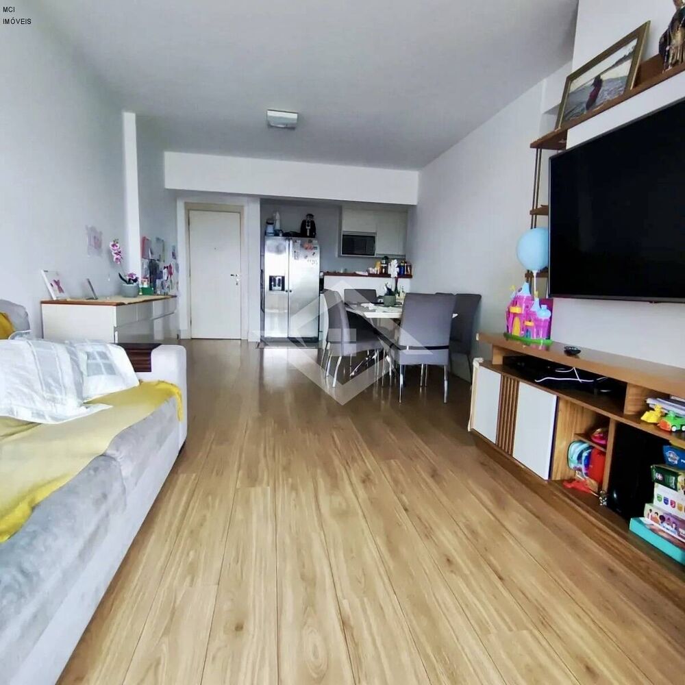 Apartamento à venda com 3 quartos, 97m² - Foto 1