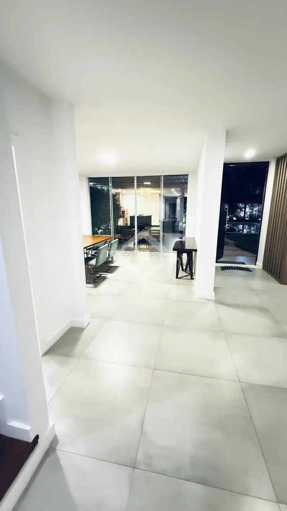 Casa, 5 quartos, 768 m² - Foto 10