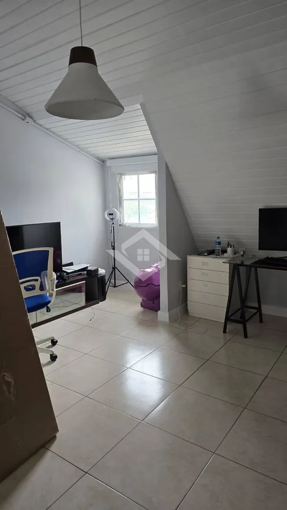 Casa, 3 quartos, 224 m² - Foto 36