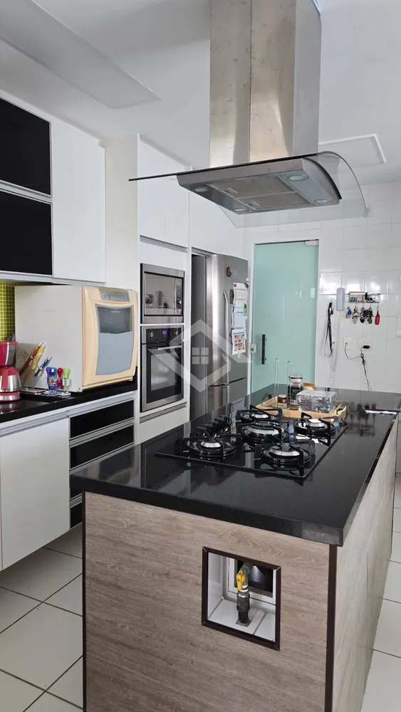 Casa, 3 quartos, 224 m² - Foto 8