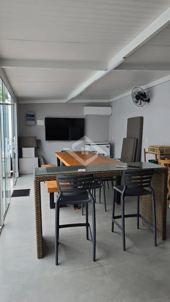 Casa, 3 quartos, 224 m² - Foto 10