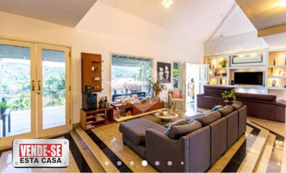 Casa à venda com 4 quartos, 450m² - Foto 2