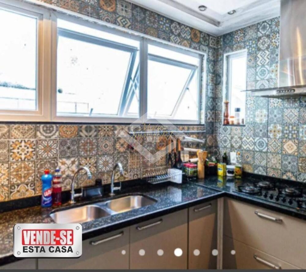 Casa à venda com 4 quartos, 450m² - Foto 4