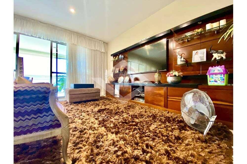 Apartamento à venda com 4 quartos, 233m² - Foto 8