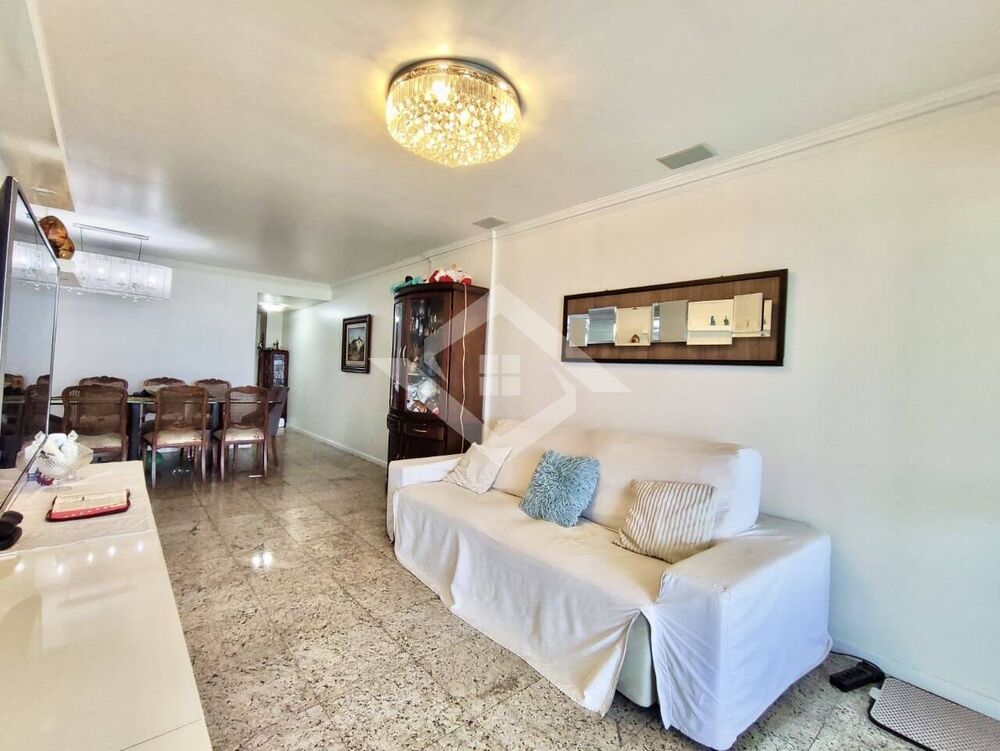 Apartamento à venda com 4 quartos, 147m² - Foto 2