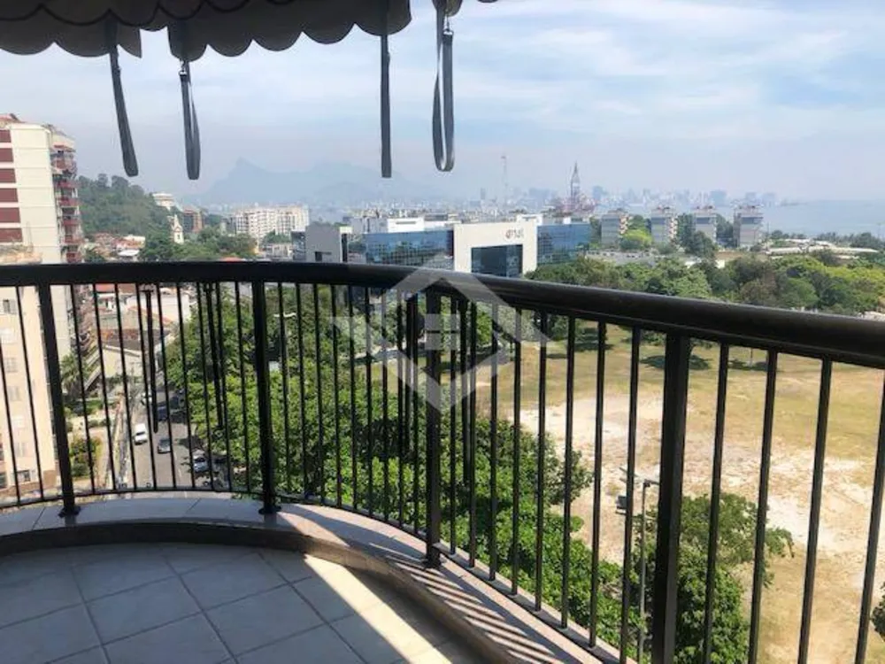 Apartamento, 3 quartos, 130 m² - Foto 2