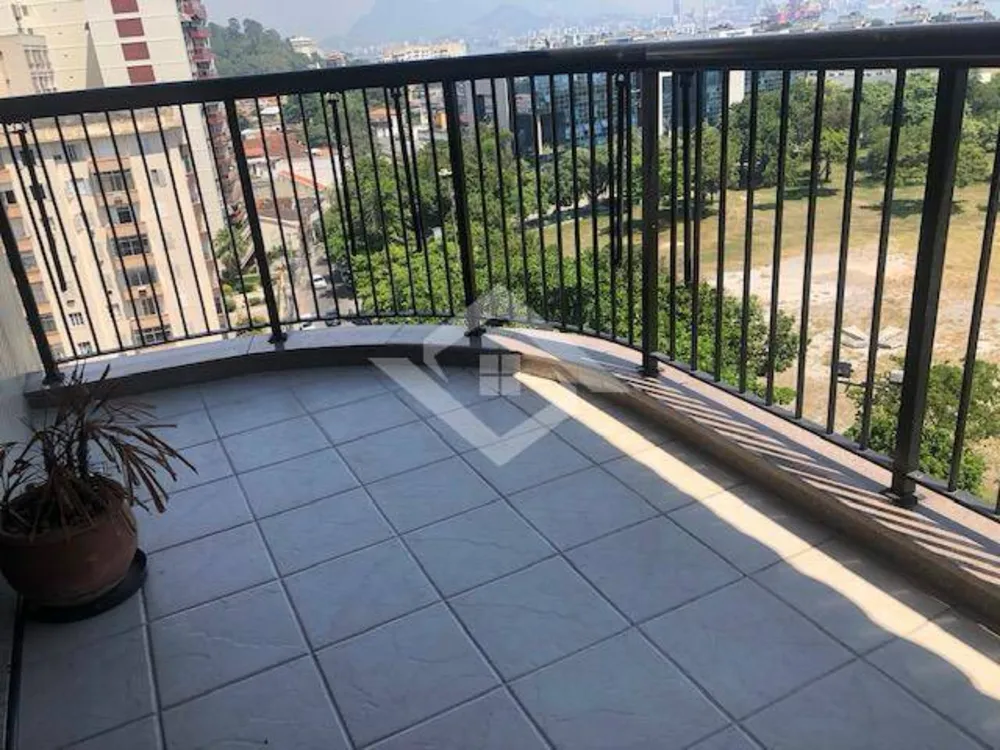 Apartamento, 3 quartos, 130 m² - Foto 1