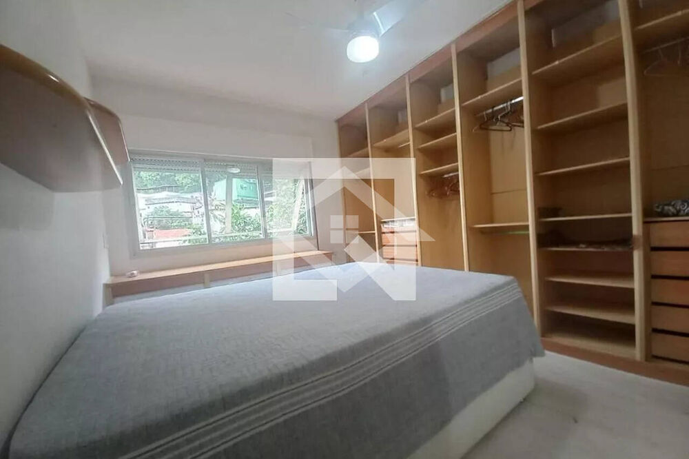 Apartamento à venda com 3 quartos, 136m² - Foto 1