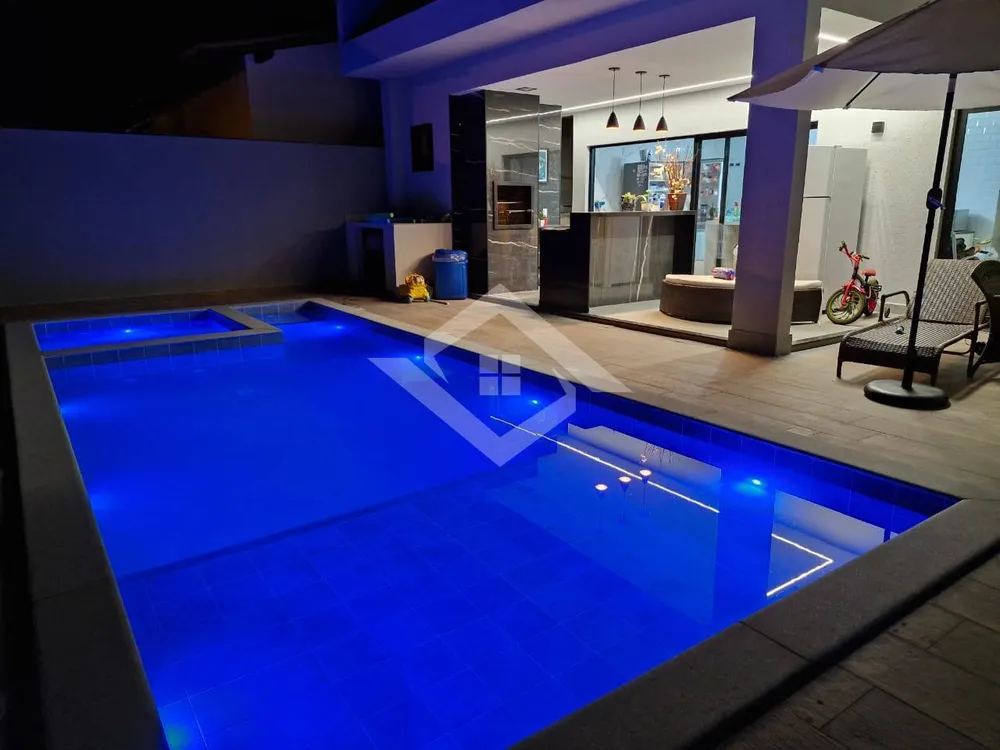 Casa, 3 quartos, 263 m² - Foto 3