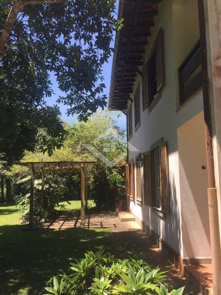 Sítio à venda com 6 quartos, 300m² - Foto 1