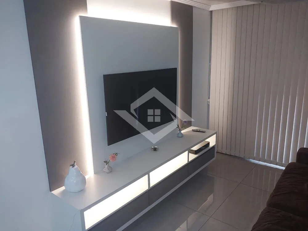 Casa, 3 quartos, 245 m² - Foto 8