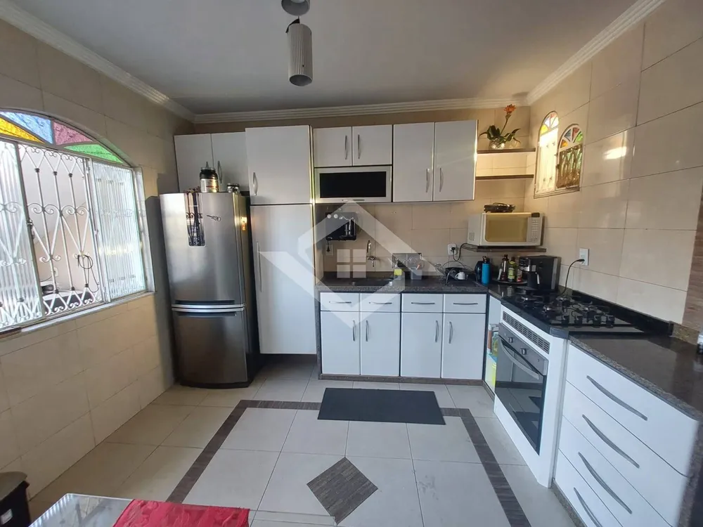 Casa, 3 quartos, 245 m² - Foto 13
