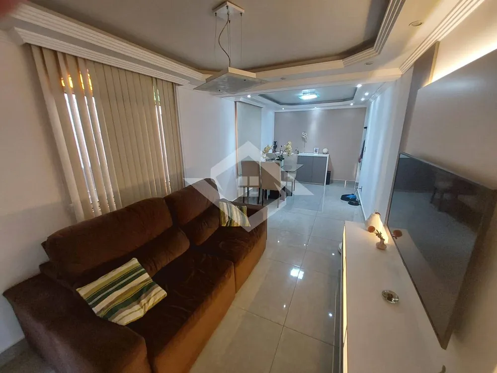 Casa, 3 quartos, 245 m² - Foto 2