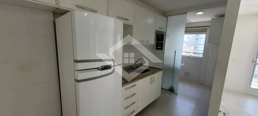 Apartamento à venda com 2 quartos, 63m² - Foto 4