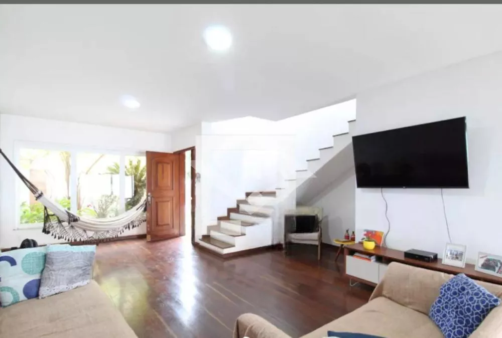 Casa à venda com 4 quartos, 262m² - Foto 3