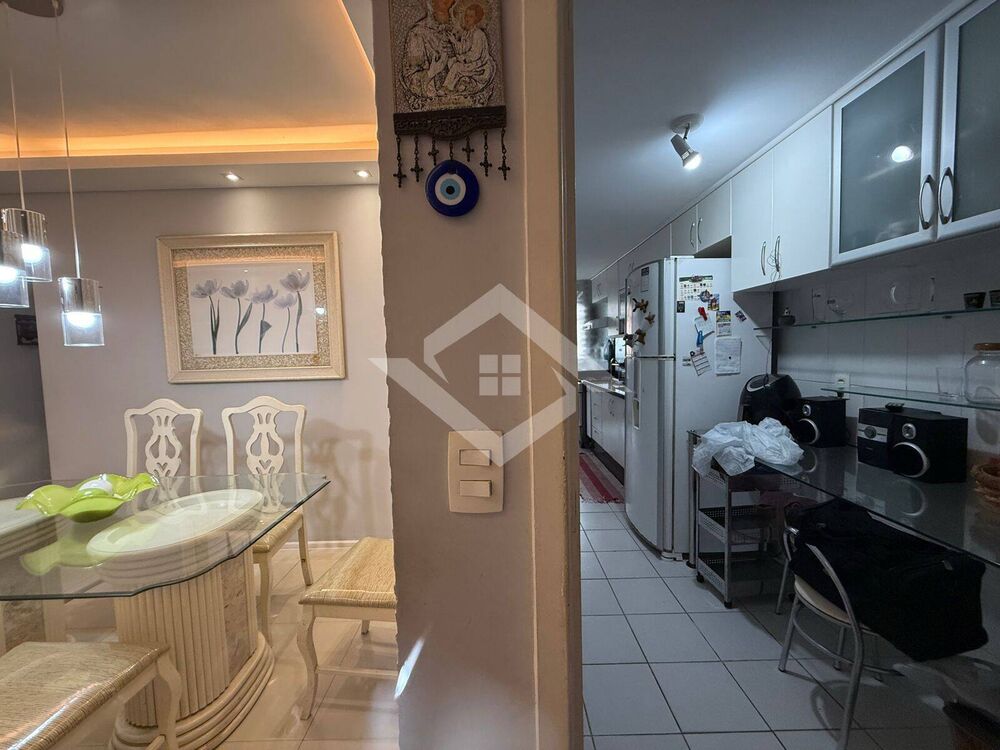 Apartamento à venda com 4 quartos, 101m² - Foto 2