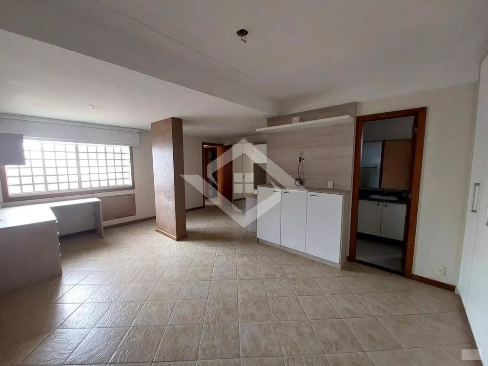 Casa, 5 quartos, 200 m² - Foto 1