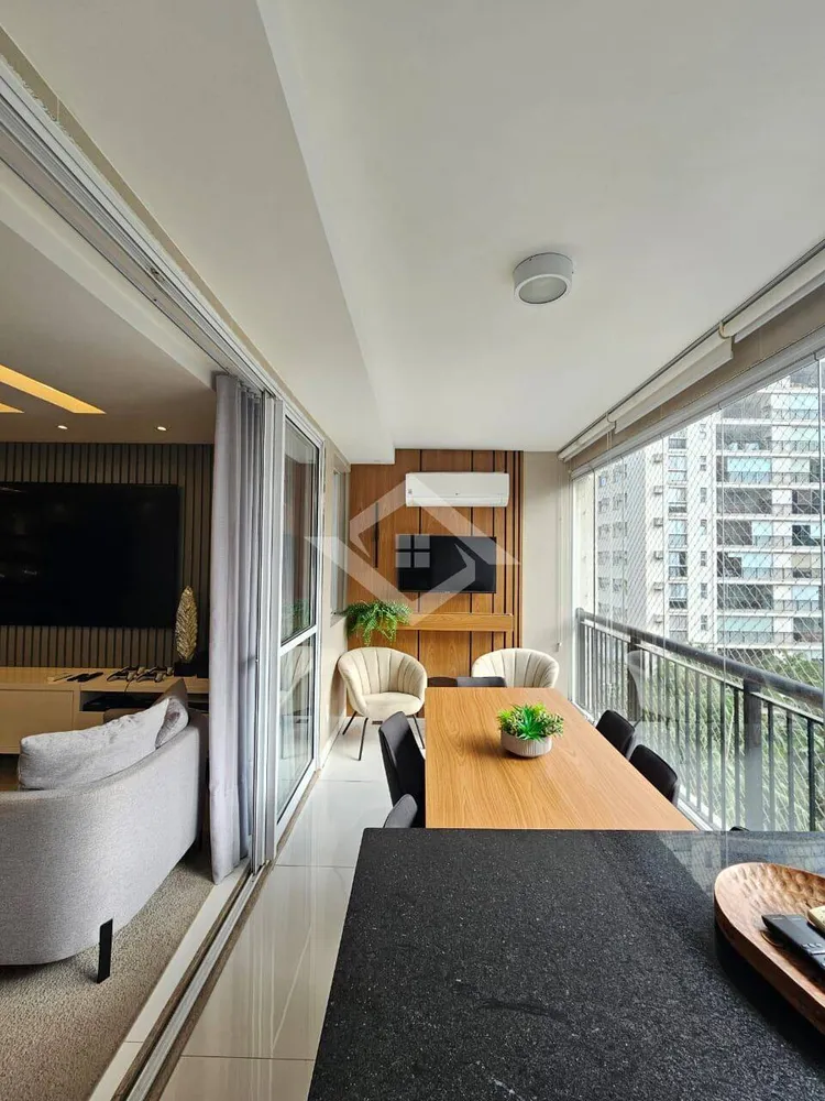 Apartamento, 3 quartos, 166 m² - Foto 1