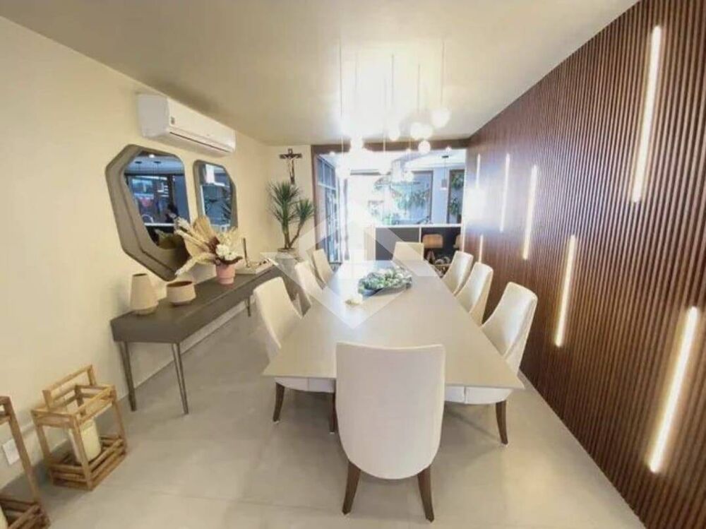 Casa à venda com 5 quartos, 430m² - Foto 3