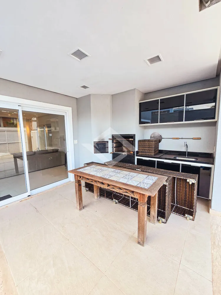 Casa, 5 quartos, 253 m² - Foto 10