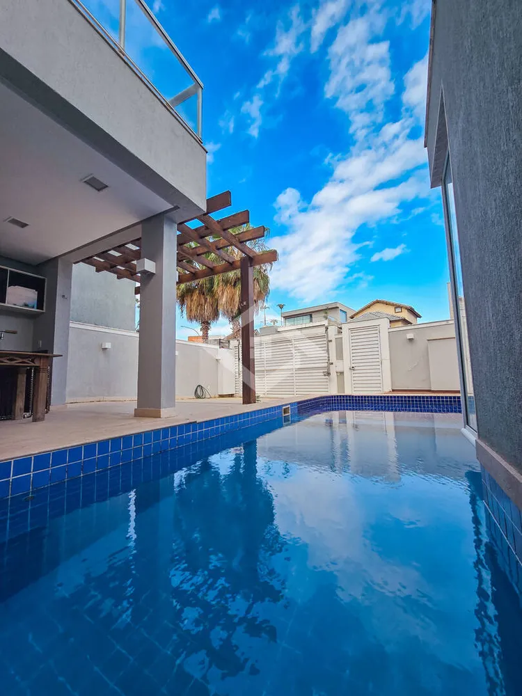 Casa, 5 quartos, 253 m² - Foto 9