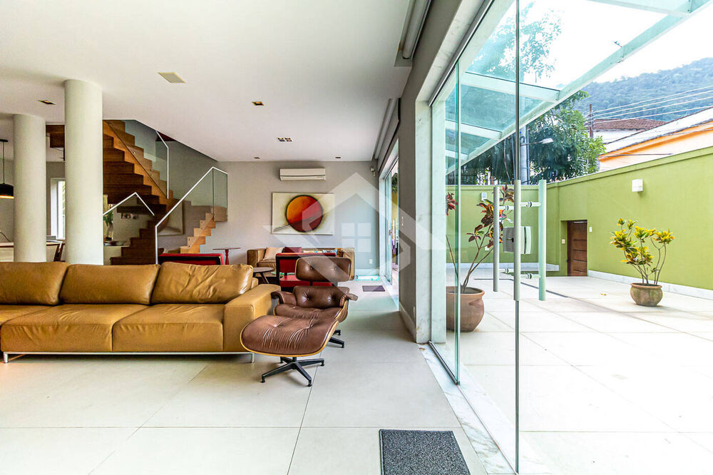 Casa à venda com 4 quartos, 595m² - Foto 2