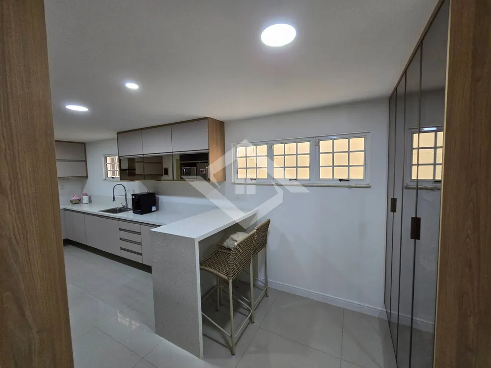 Casa, 3 quartos, 220 m² - Foto 40