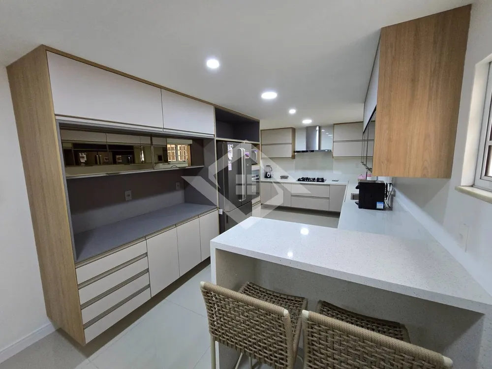 Casa, 3 quartos, 220 m² - Foto 8