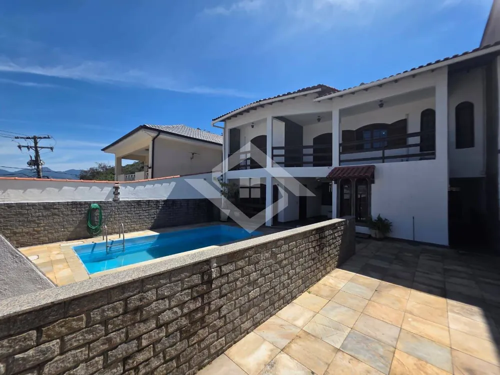 Casa, 3 quartos, 260 m² - Foto 2