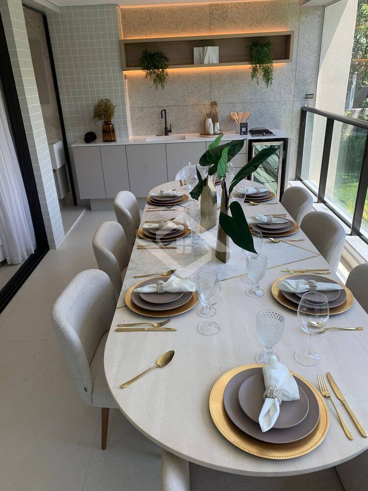 Apartamento à venda com 3 quartos, 95m² - Foto 1