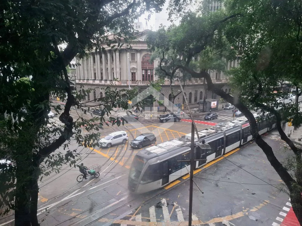 Prédio Inteiro - Foto 1