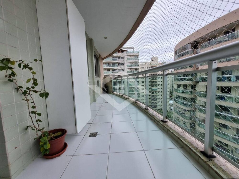 Apartamento à venda com 3 quartos, 76m² - Foto 2